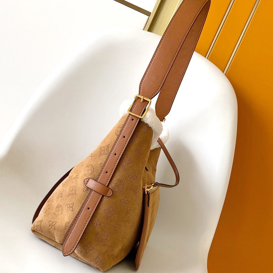 LV CarryAll PM - Image 3