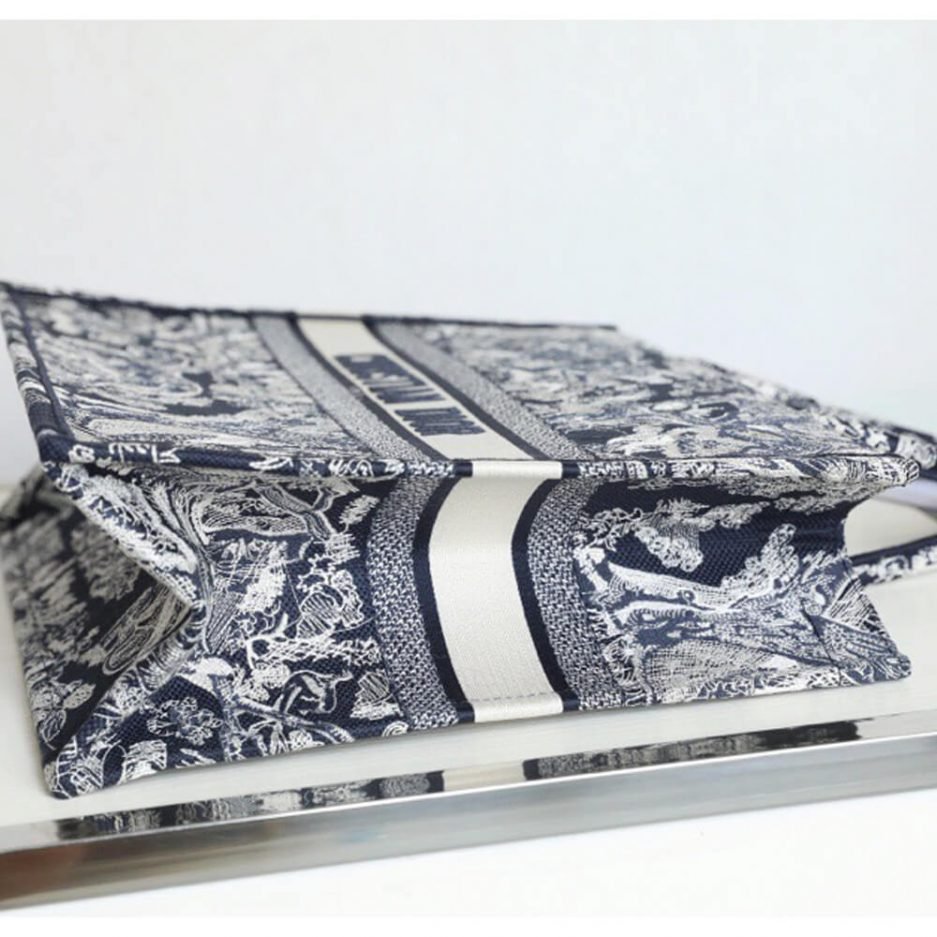 LARGE DIOR BOOK TOTE - Image 4