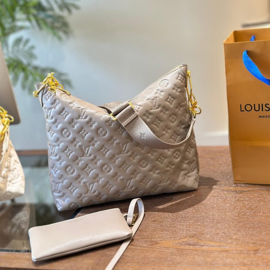 LV Coussin Hobo MM - Image 4