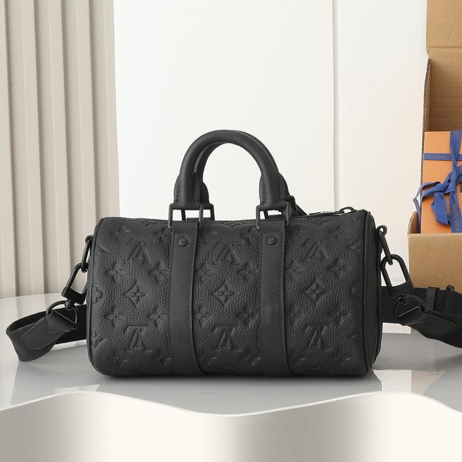 LV Keepall Bandoulière 25 - Image 4