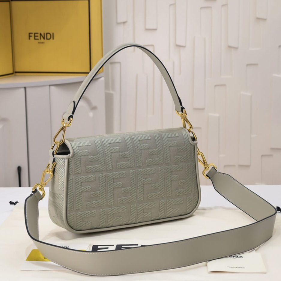 Fendi Baguette - Image 4