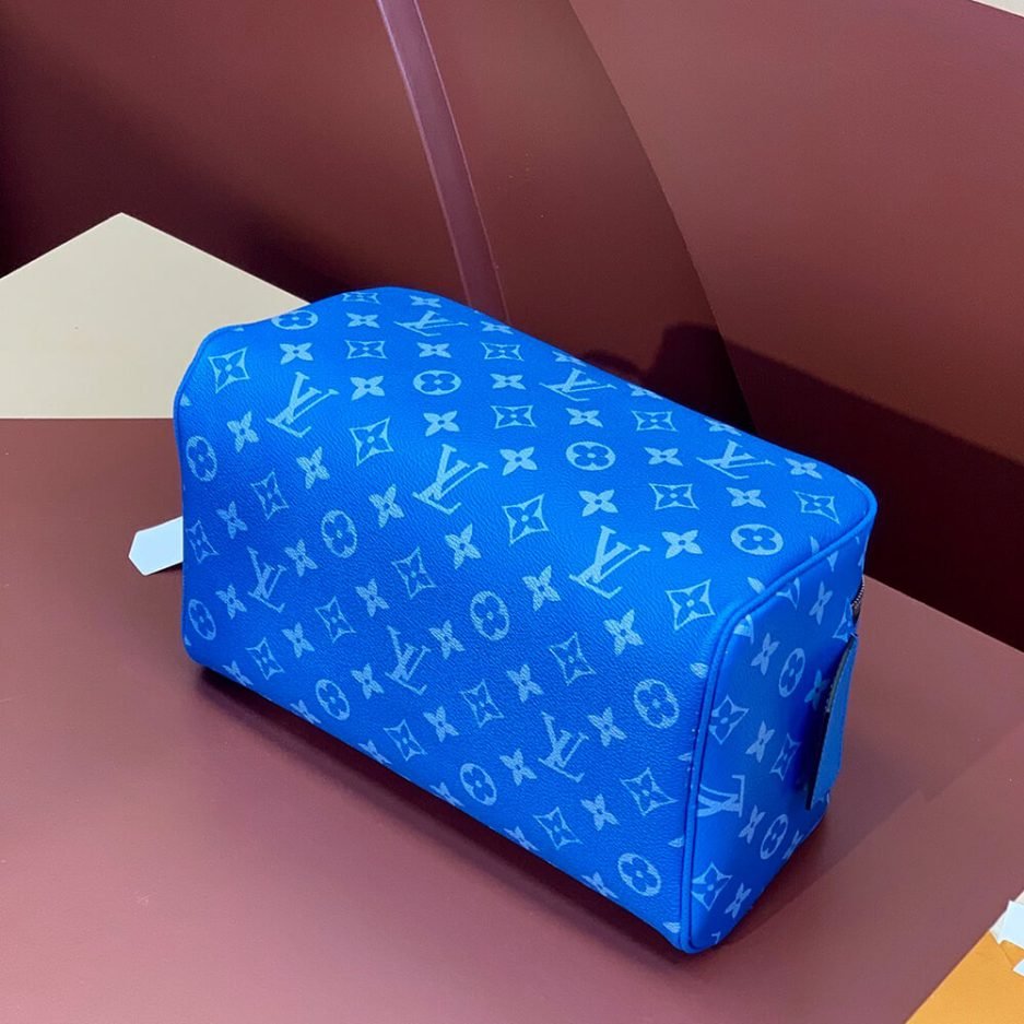 LV Dopp Kit - Image 5