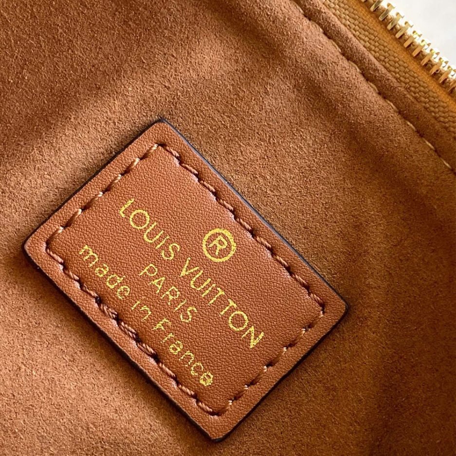 LV CarryAll PM - Image 7