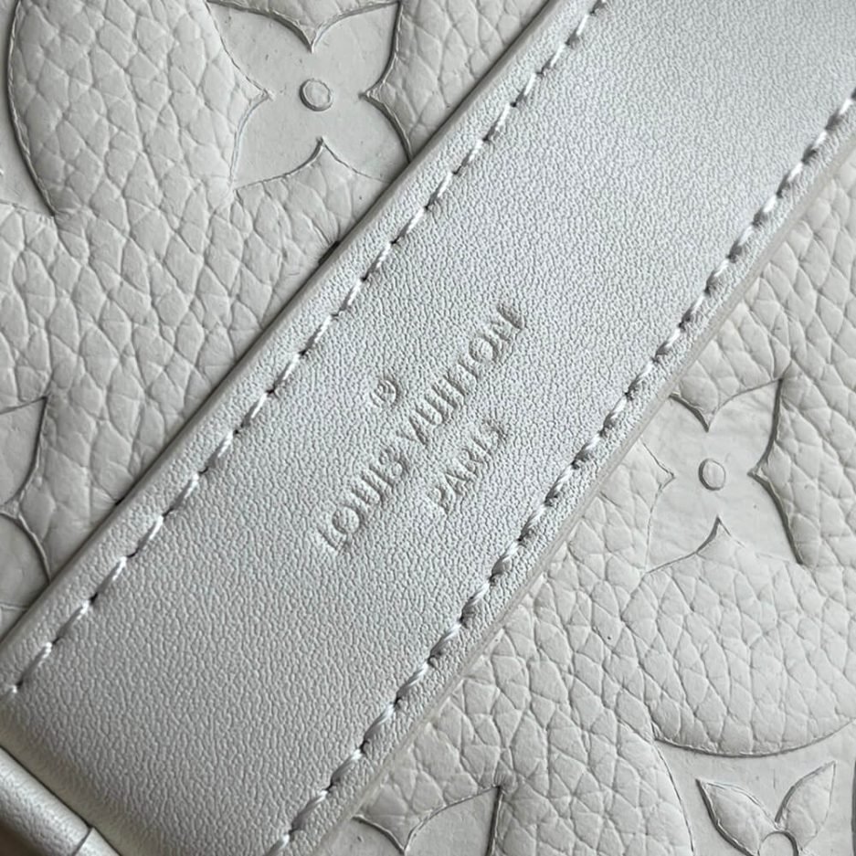 LV Keepall Bandouliere 25 - Image 7