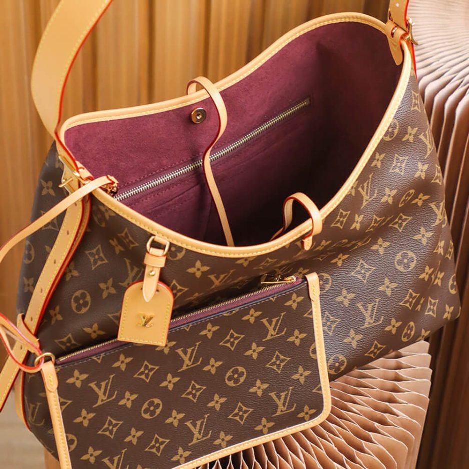 LV CarryAll MM - Image 8