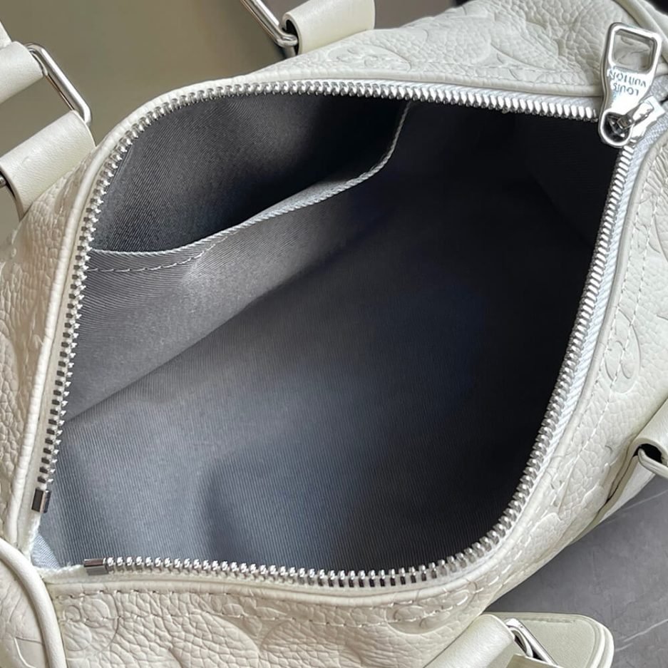 LV Keepall Bandouliere 25 - Image 8