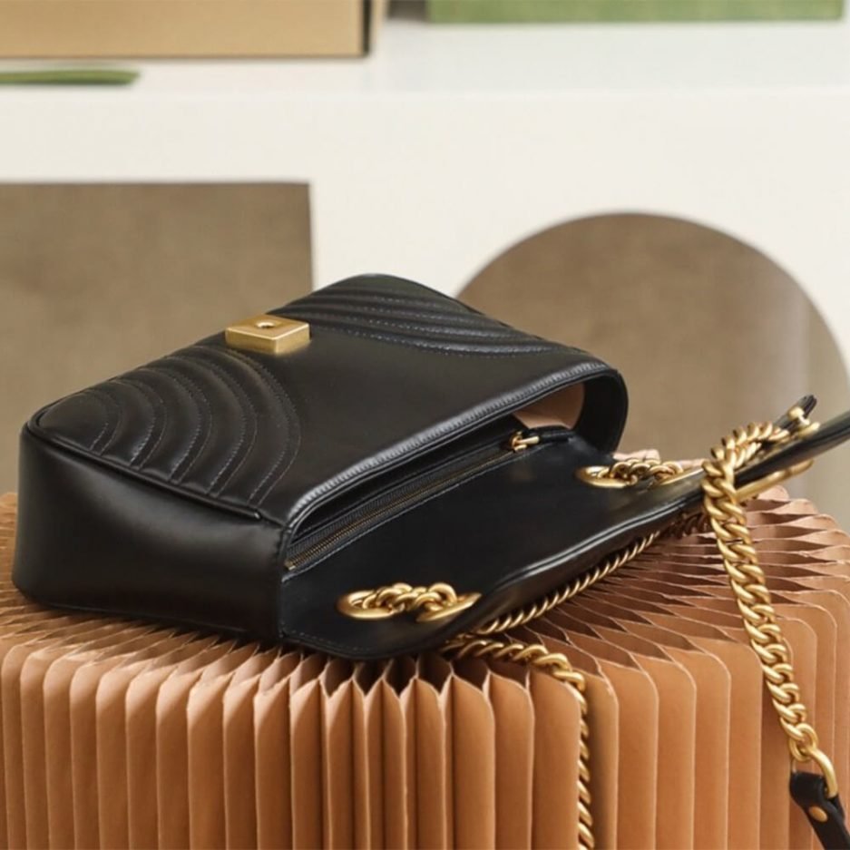 GG Marmont small shoulder bag - Image 9