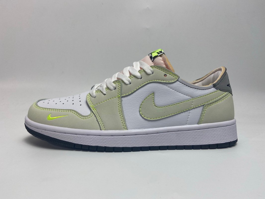 PKstockx Air Jordan 1 Retro Low White Ghost Green Black DM7837-103
