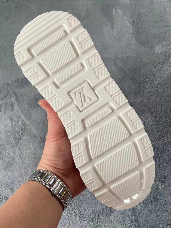 Pkstockx LOUIS VUITTON Run Away EBENE - Image 5