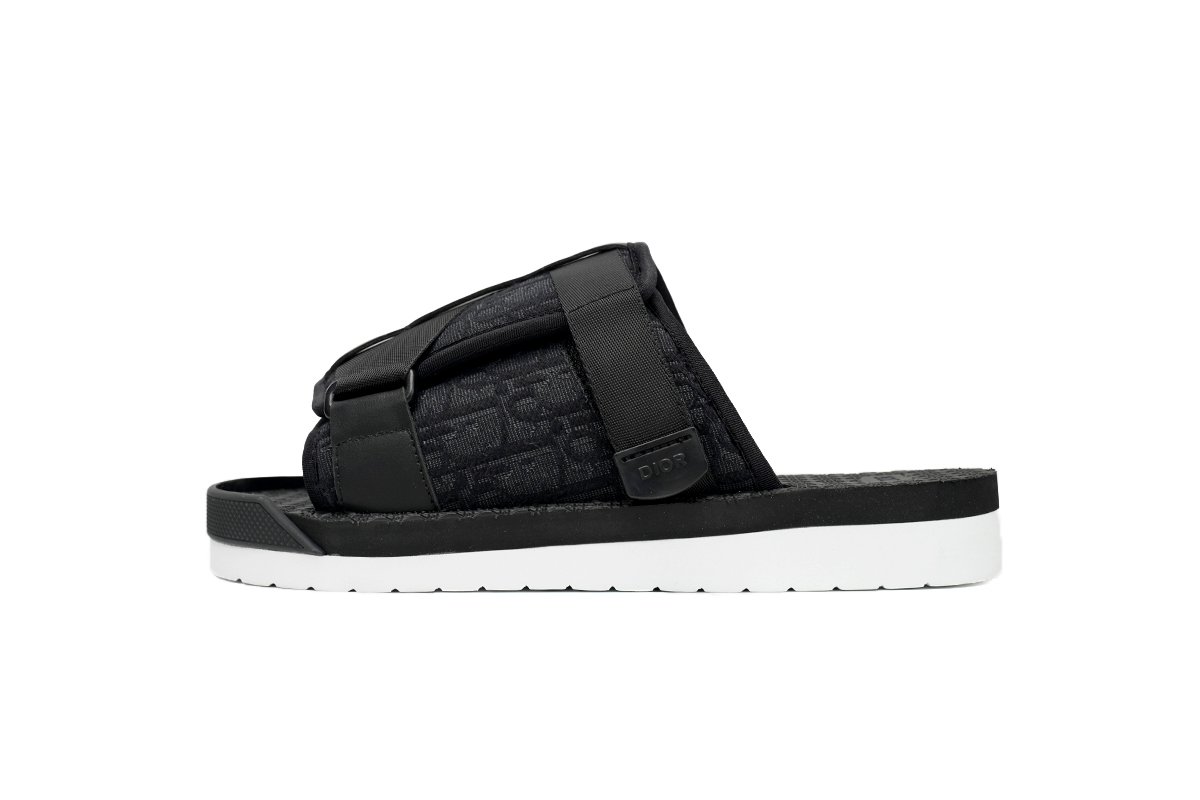 PK God Batch Dior Alpha Sandals Black and White 3SH118YJR TOO853 H069
