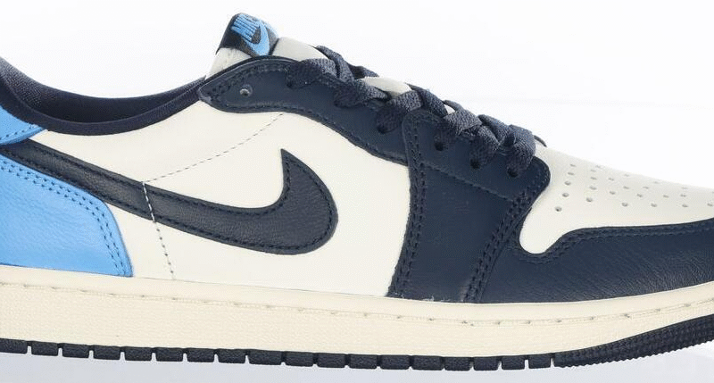 Air Jordan 1 Retro OG Low Obsidian UNC