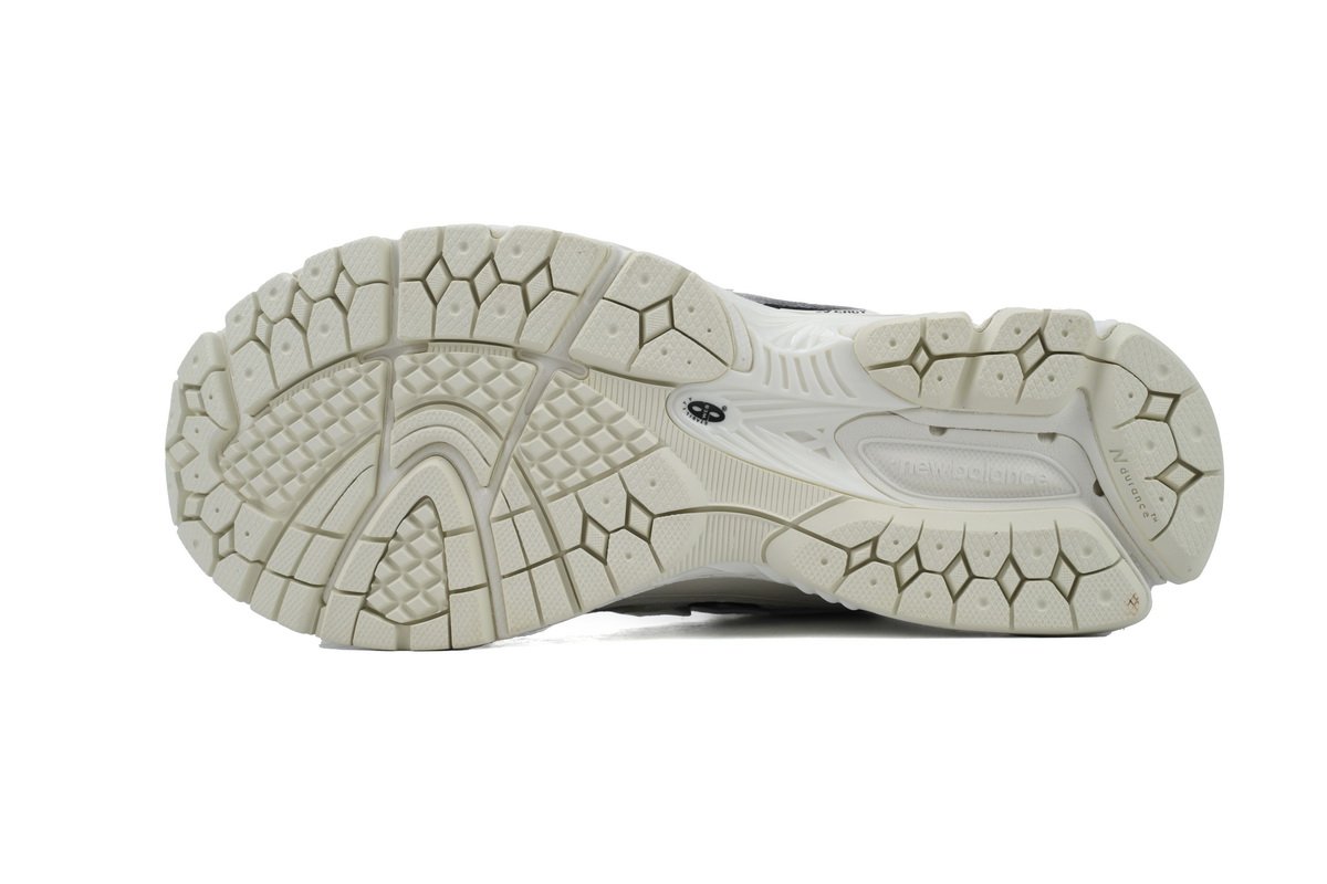 New Balance 1906R Polka Dot Pack - Sea Salt M1906RPC - Image 4