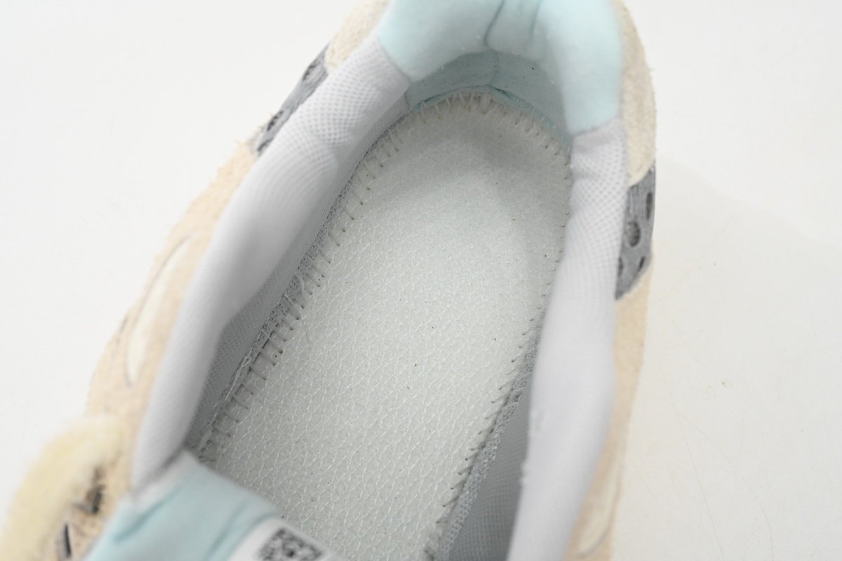 New Balance 9060 Beige Green U9060BW1 - Image 12