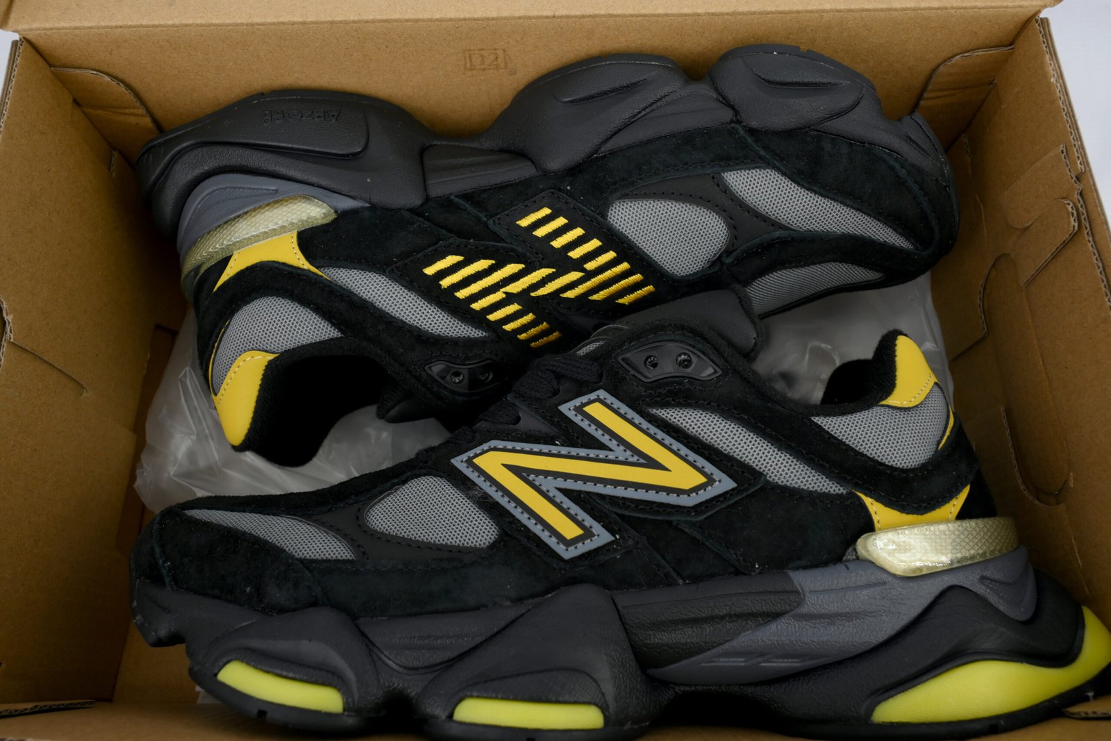 New Balance 9060 Black Yellow U9060TRZ - Image 5