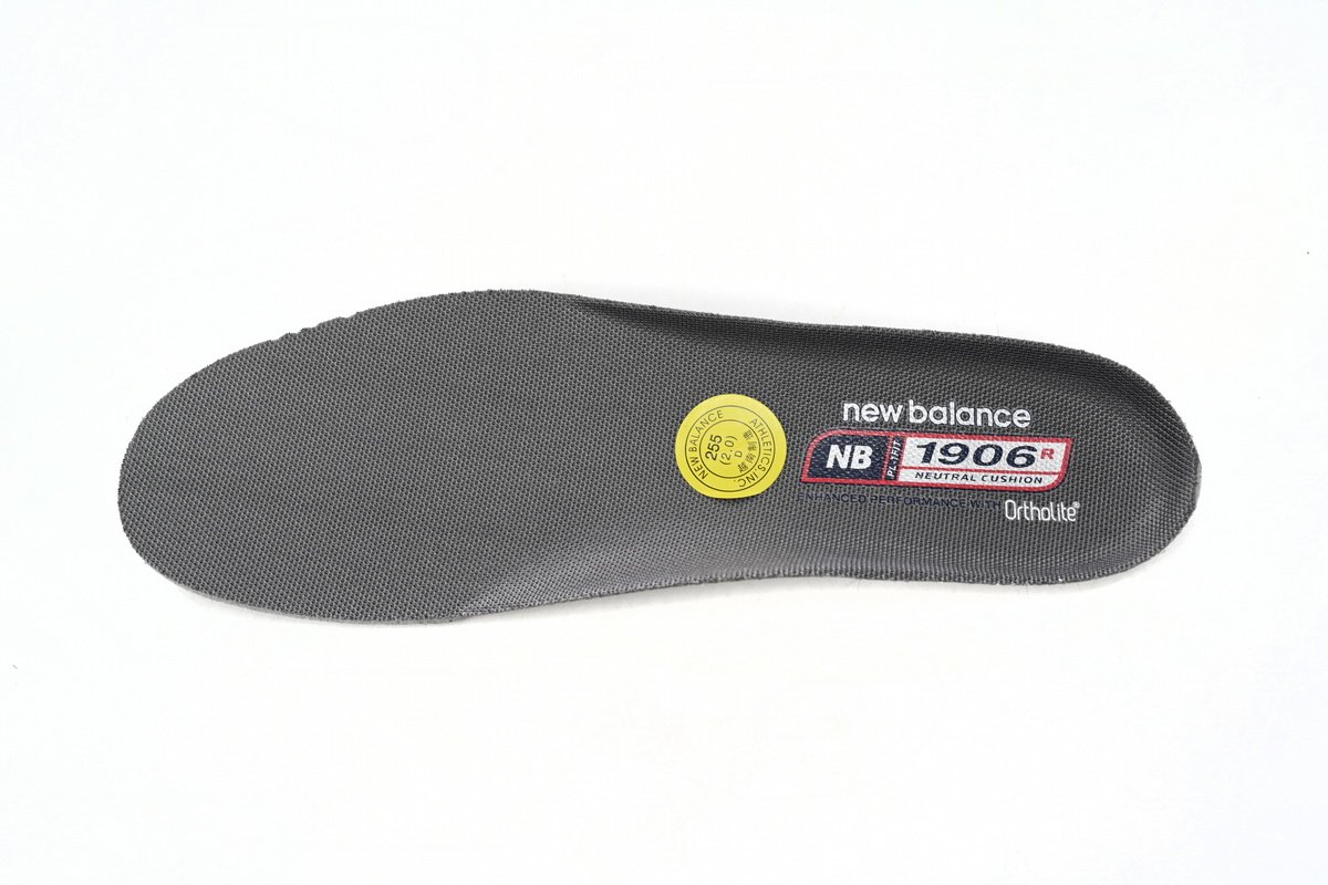 NEW BALANCE Grey M1906RB - Image 9