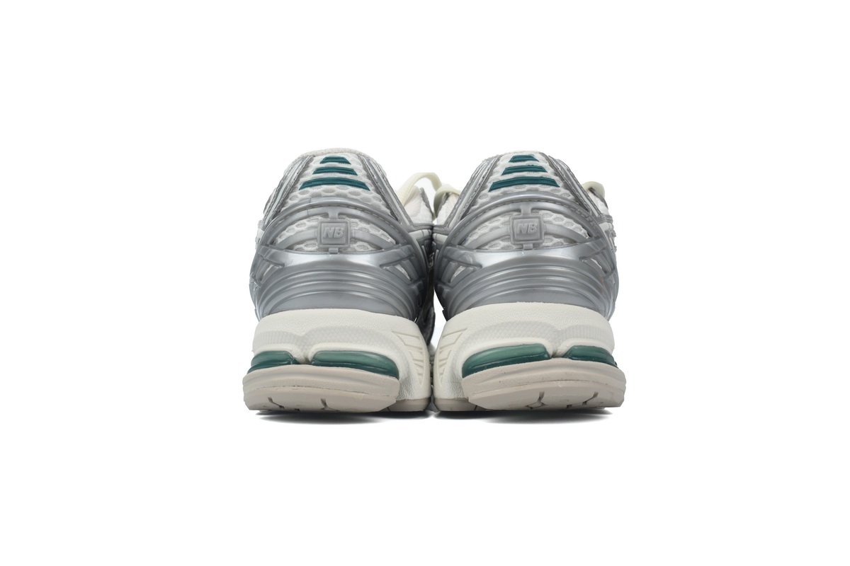 NEW BALANCE Light Gray Silver M1906REE - Image 3