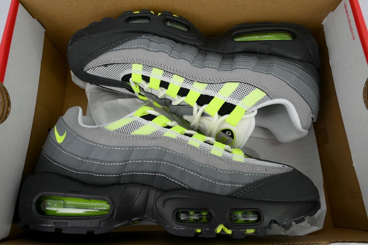 Nike Air Max 95 OG 'Neon' 2015 554970-071 - Image 4