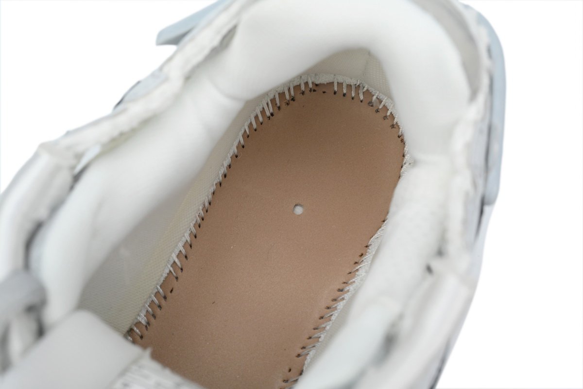 PK God Batch Balenciaga Runner Mi Light Blue 677402 W3RB2 8100 - Image 4