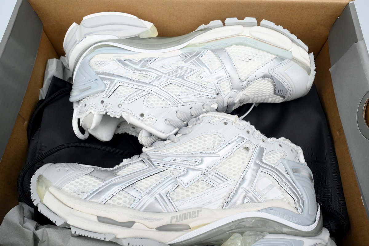 PK God Batch Balenciaga Runner Mi Light Blue 677402 W3RB2 8100 - Image 12