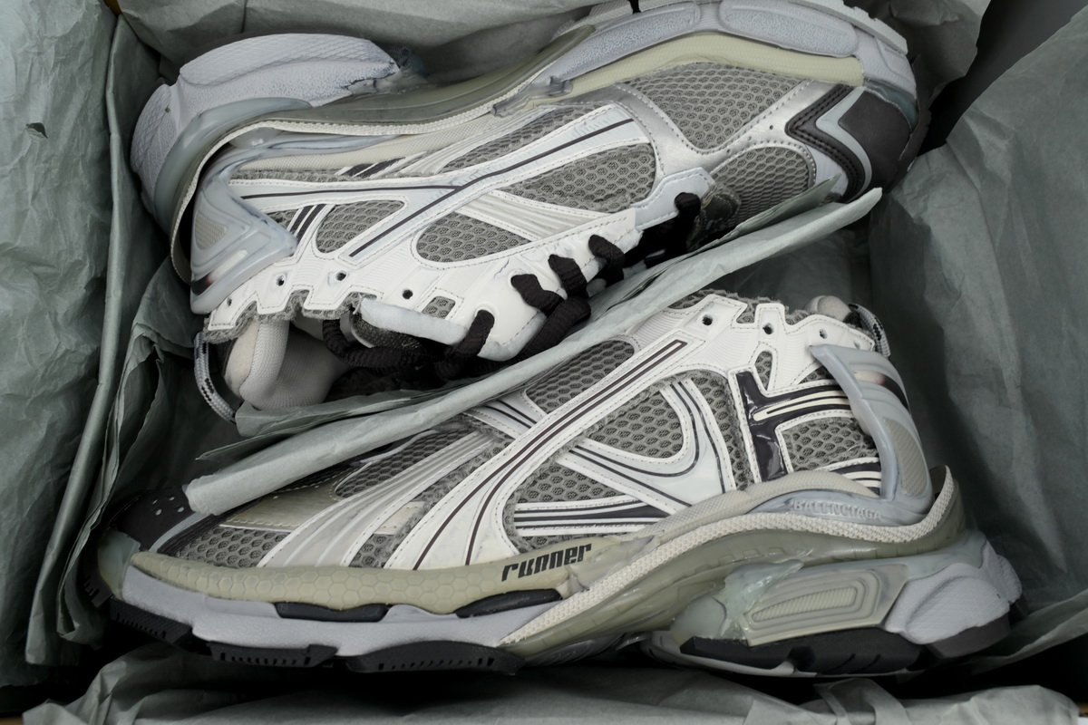 PK God Batch Balenciaga Runner Sneaker Grey 772774 W3RMU 2000 - Image 10