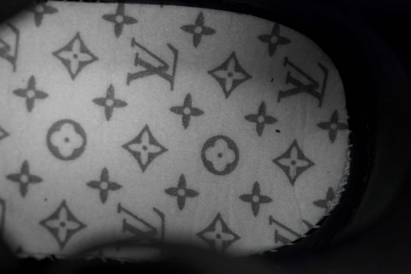 PK God Batch Louis Vuitton Black Lychee Patent Leather - Image 9