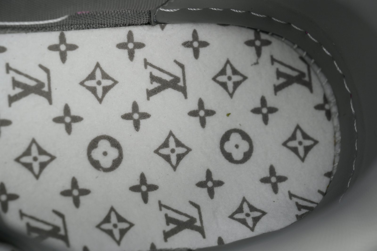 PK God Batch Louis Vuitton Dark Gray Color Printing - Image 9