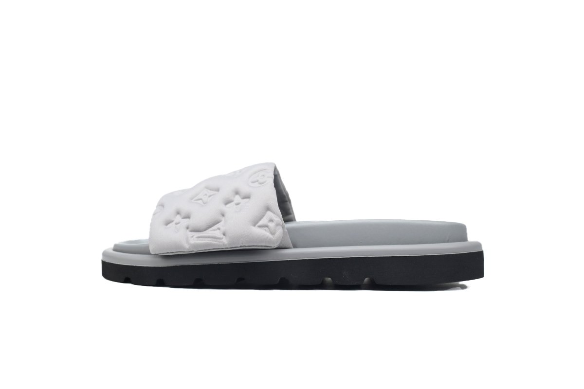 PK God Batch LOUIS VUITTON Pool Pillow Comfort grey