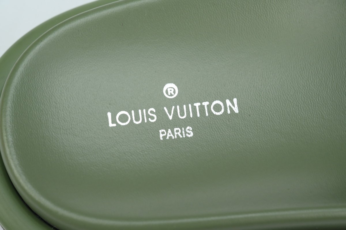 PK God Batch LOUIS VUITTON Pool Pillow Comfort Light green denim green label - Image 4