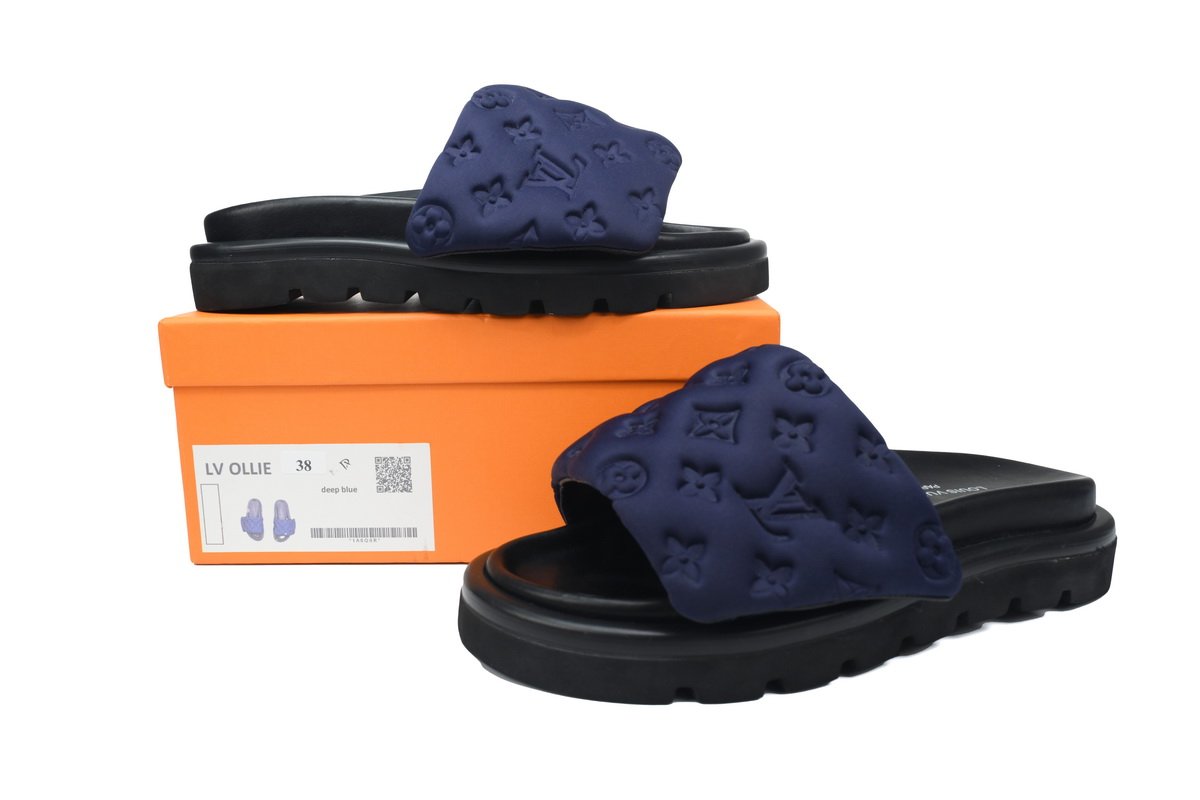 PK God Batch LOUIS VUITTON Pool Pillow Comfort XM Dark Blue - Image 3
