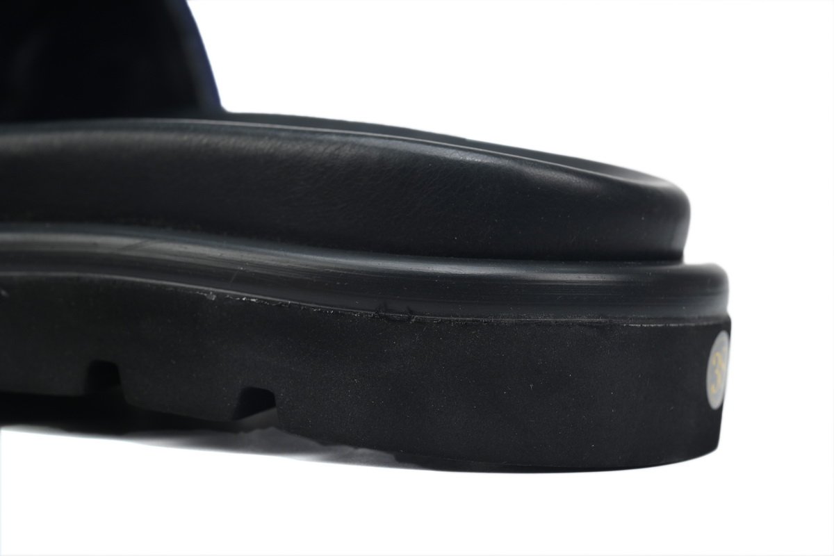 PK God Batch LOUIS VUITTON Pool Pillow Comfort XM Dark Blue - Image 5