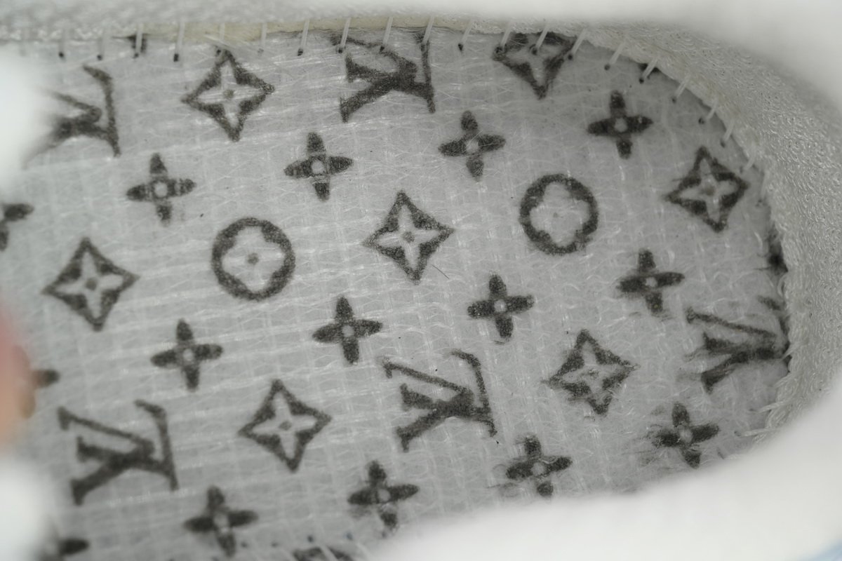 PK God Batch Louis Vuitton Run Tatic White Blue - Image 8