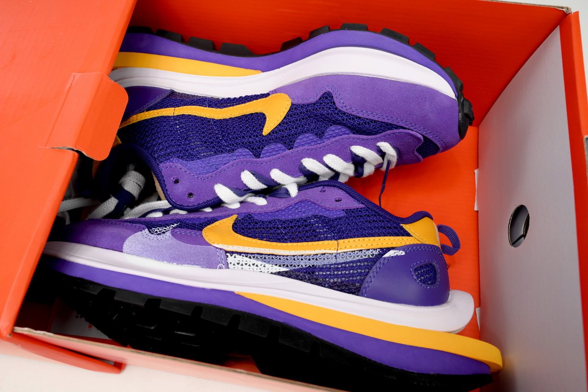 PKstockx Sacai x Nike VaporWaffle Sesame Purple, White, and Yellow DV1363-103 - Image 10