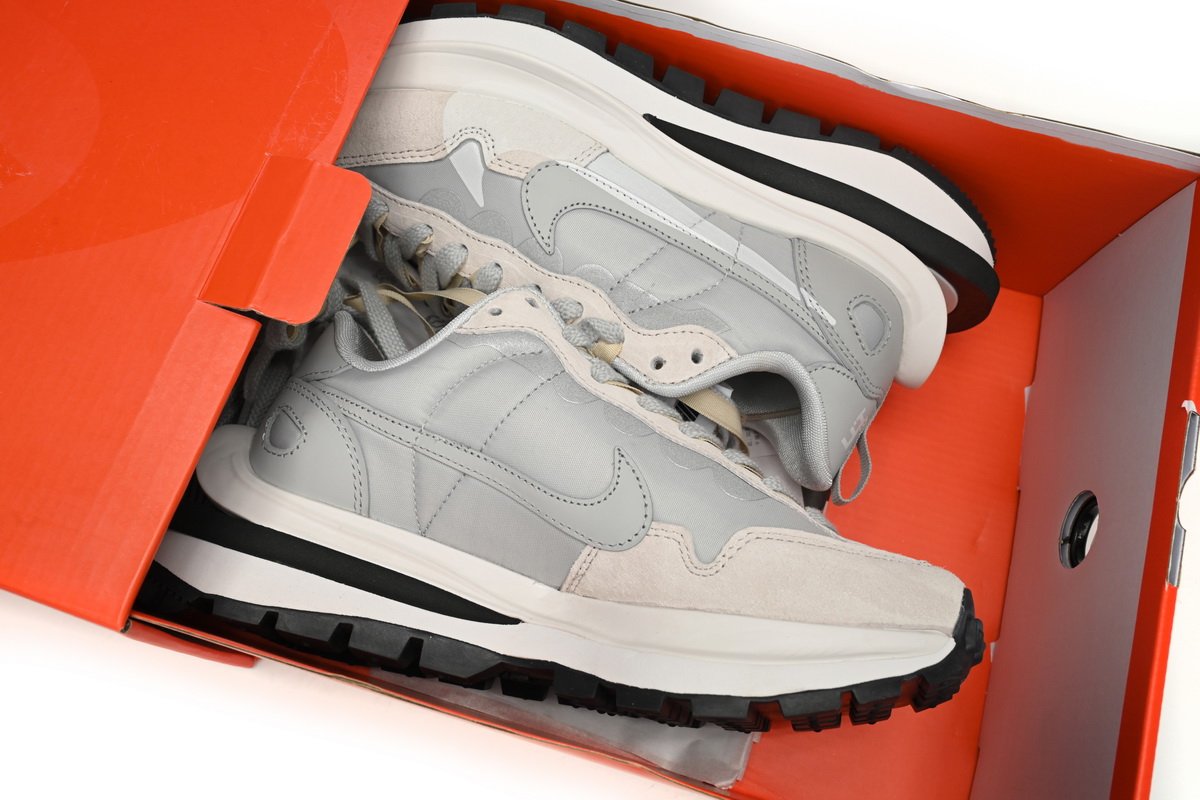 PKstockx Sacai x VaporWaffle 3.0 Pale DD1875-108 - Image 14