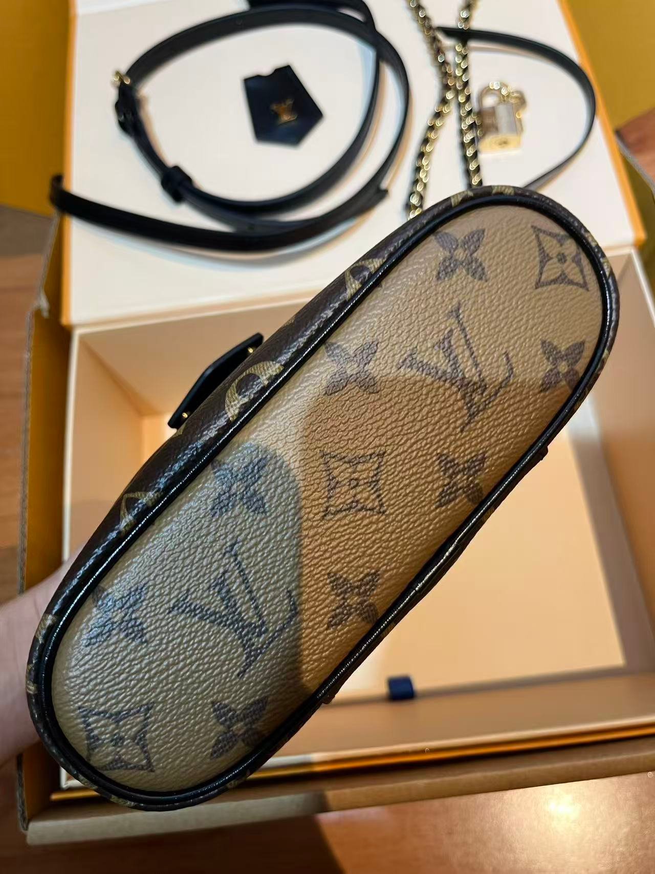 Louis Vuitton Vanity PM Monogram Reverse L91707 - Image 7