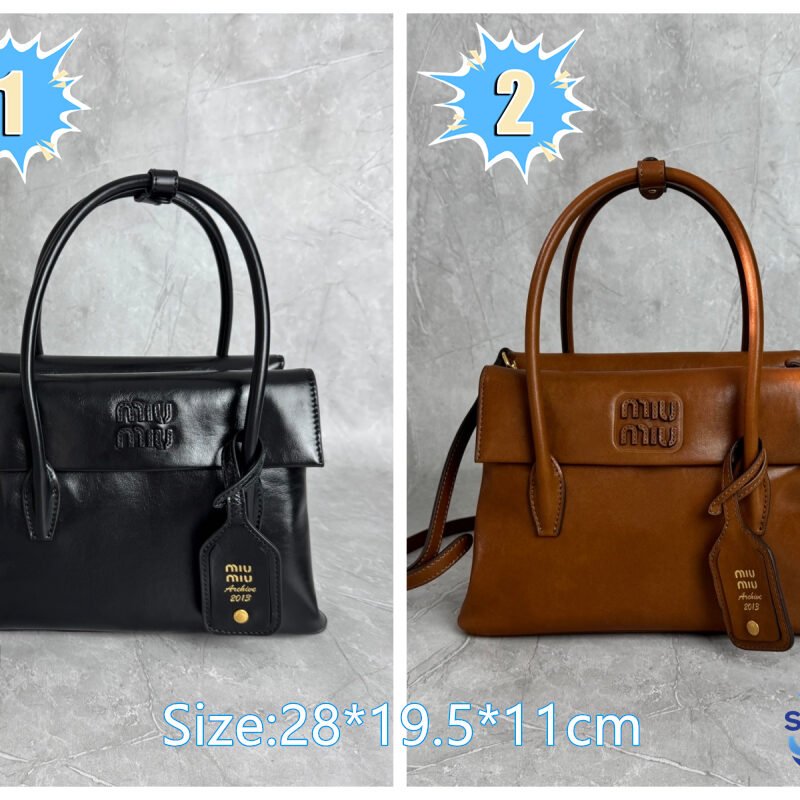 MIUMIU vintage handbag L90905