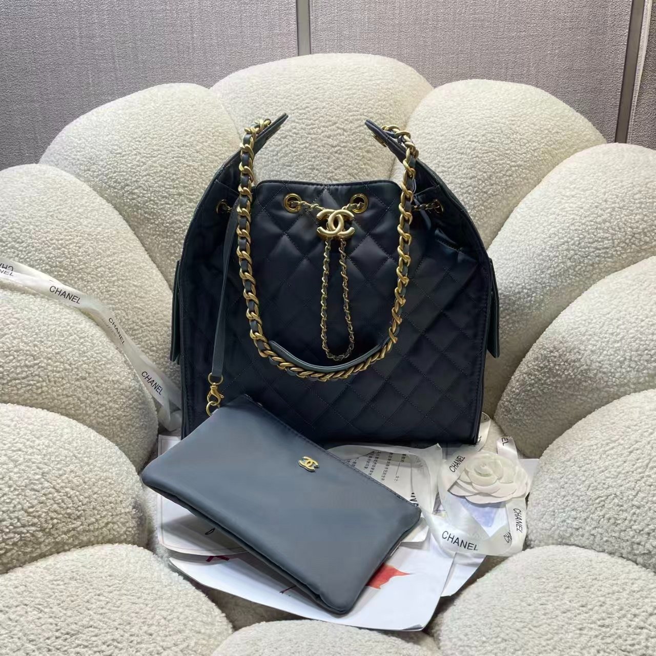 Chanel Shoulder Bag L92301 - Image 4