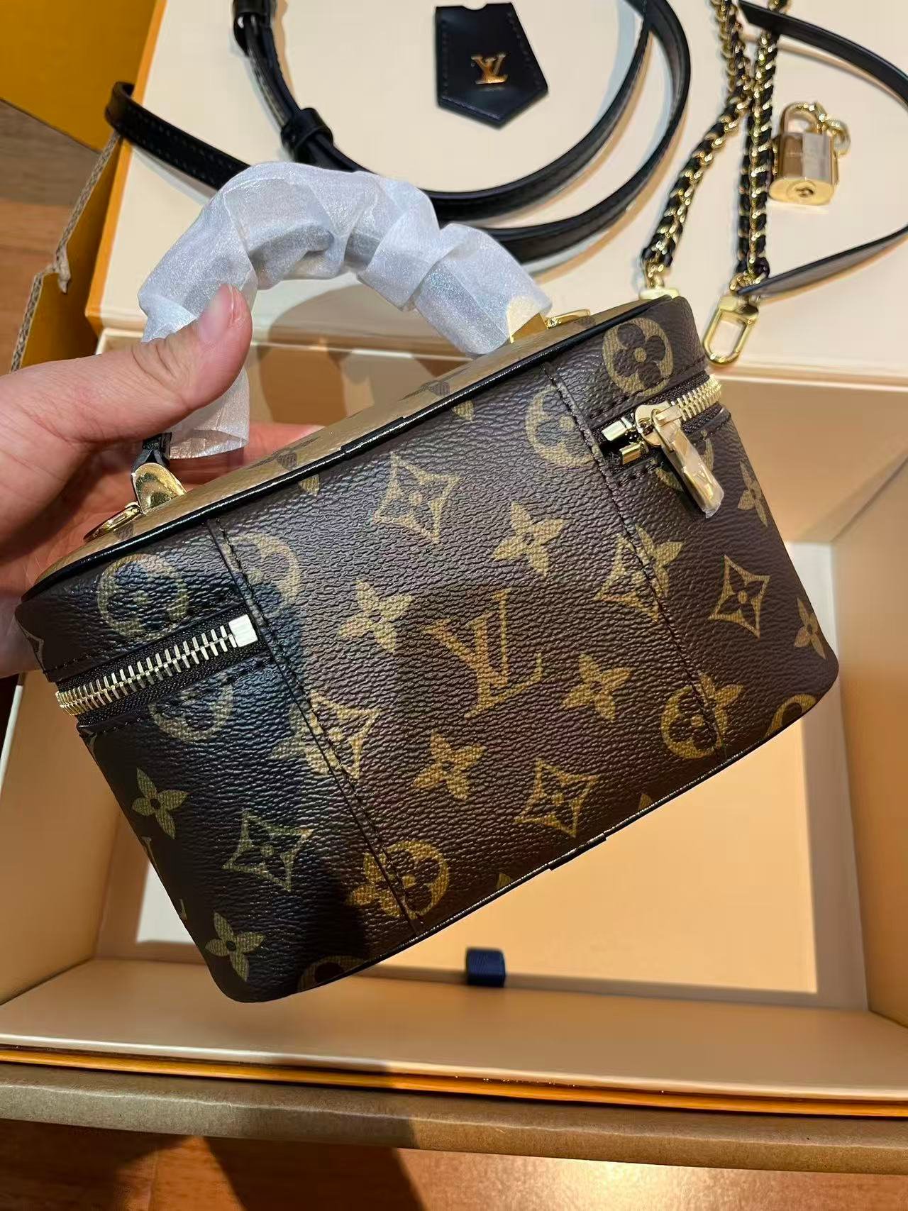 Louis Vuitton Vanity PM Monogram Reverse L91707 - Image 3