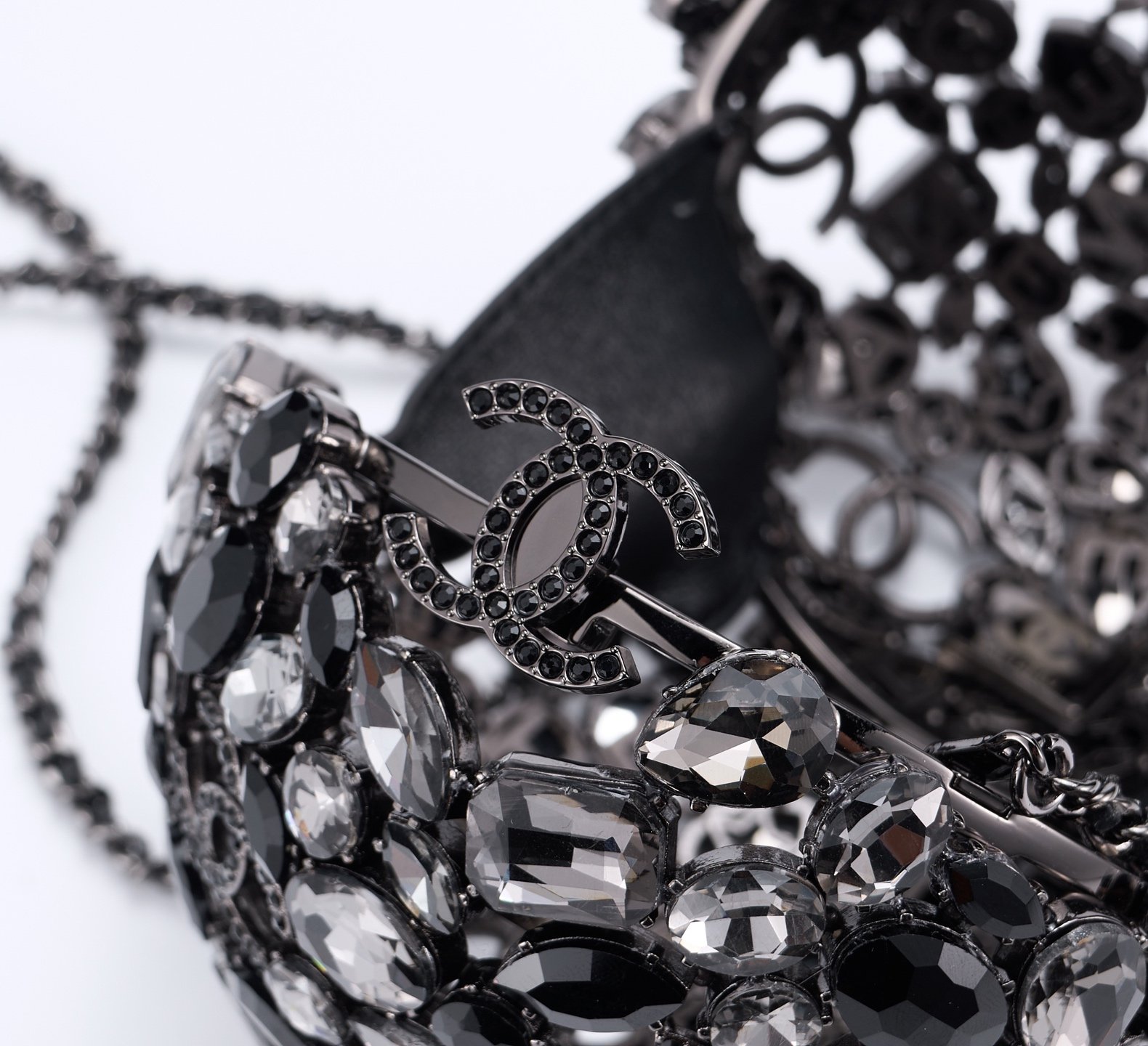 Chanel Multi-color Crystal Diamond Ball Evening Bag L93005 - Image 10