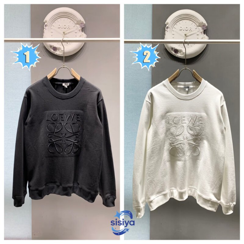 LOEWE Embroidered Logo Sweatshirt 91401