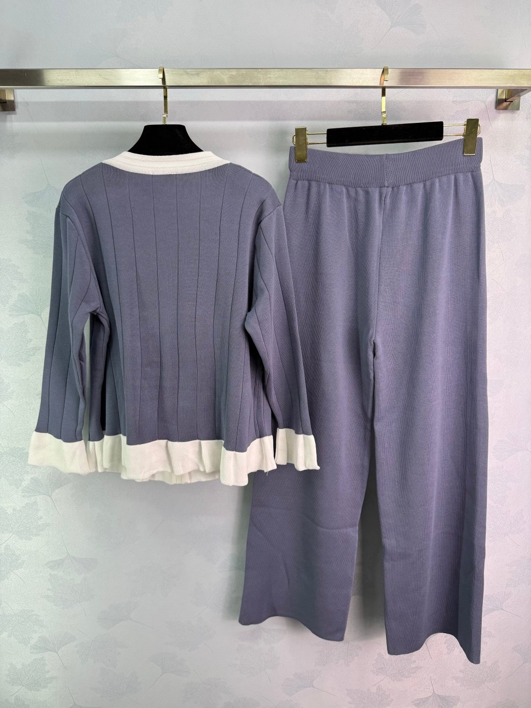 Chanel casual suit D90403 - Image 6