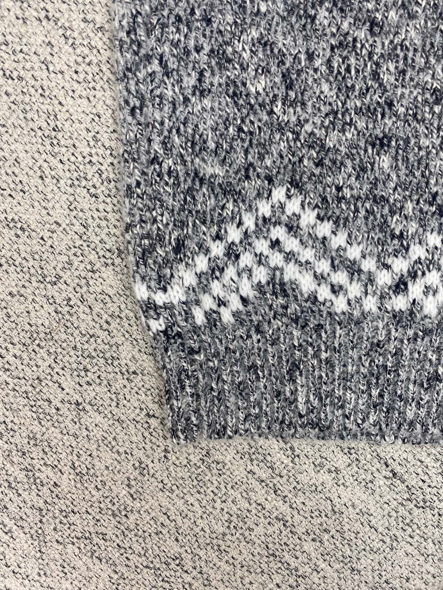 Louis Vuitton x Nigo Zippered Knitted Jacket D90702 - Image 4