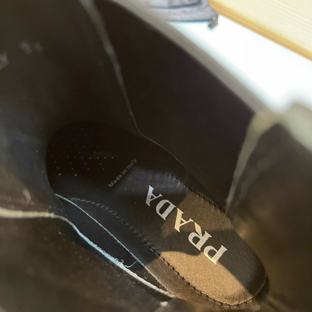 Prada thick-soled Chelsea boots L90902 - Image 2