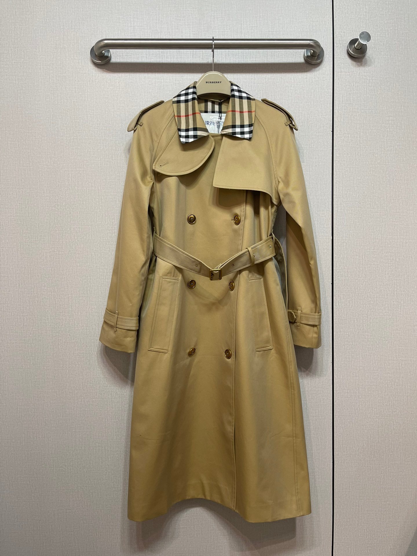 Burbery Long Sleeve Plaid Collar Metal Button Coat D91106 - Image 3