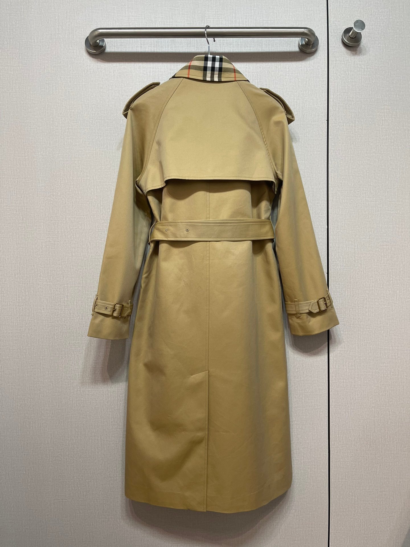 Burbery Long Sleeve Plaid Collar Metal Button Coat D91106 - Image 5