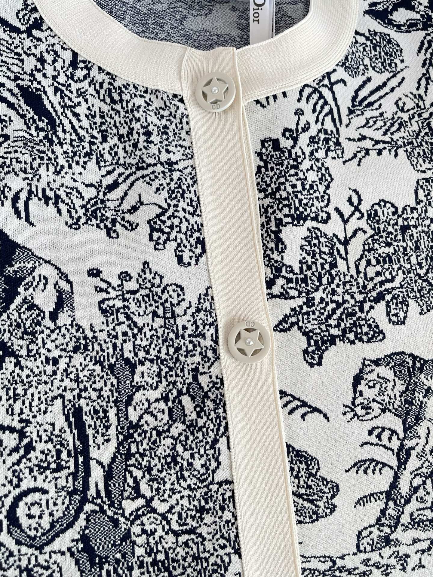 DIOR new knit cardigan D91603 - Image 5