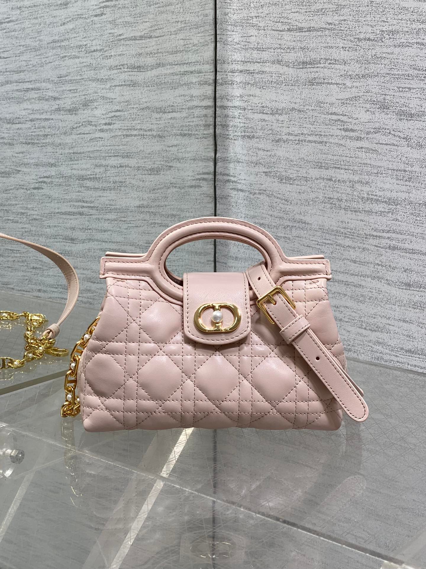 Dior Mini Chain Bag L91801 - Image 2