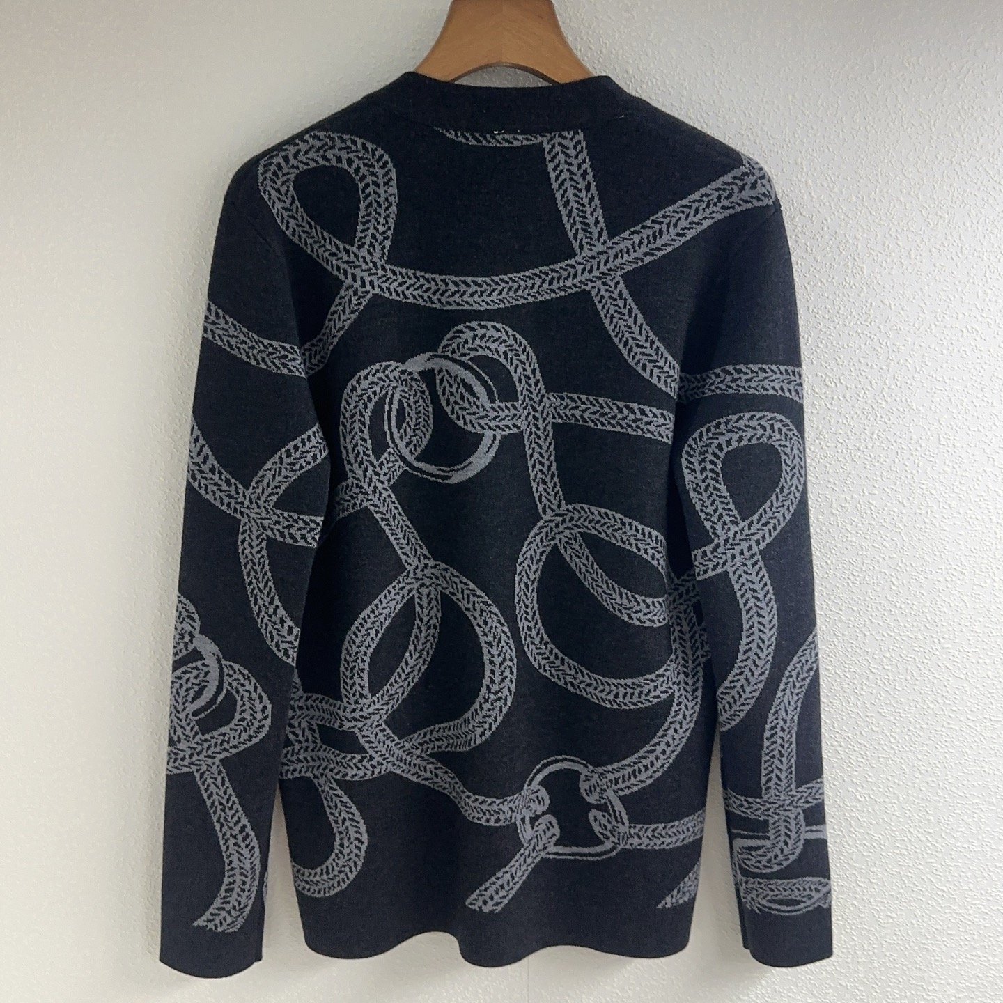 Hermes Contrasting Color Striped Chain-Link Knit Cardigan D92001 - Image 5
