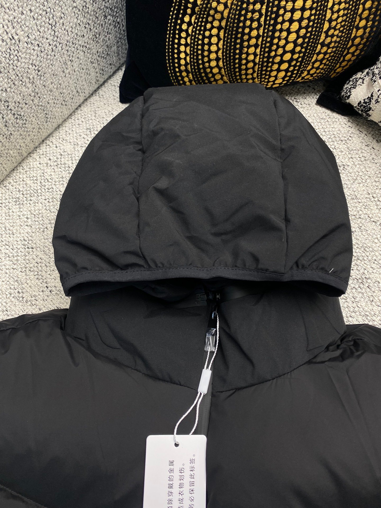 Moncler Forez Short Down Jacket 92105 - Image 7