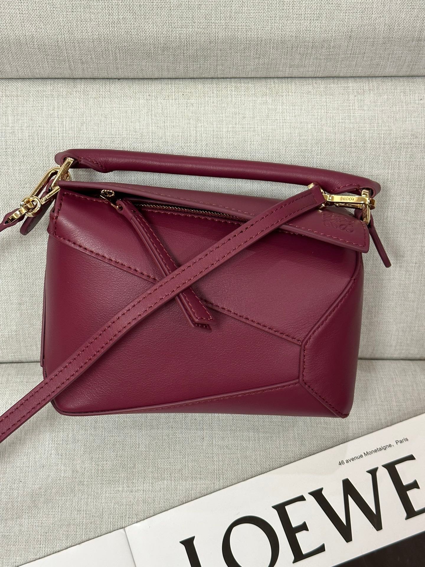 Loewe handbag L92503 - Image 2