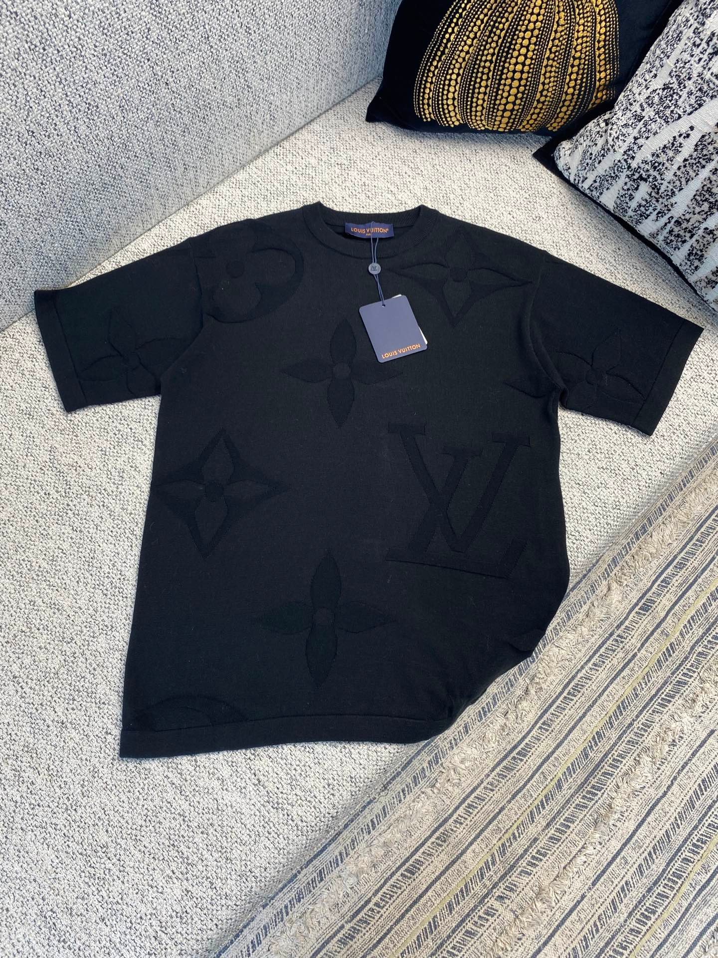 LOUIS VUITTON 25ss New Monogram Cotton Short-Sleeved Round-neck Shirt 92802